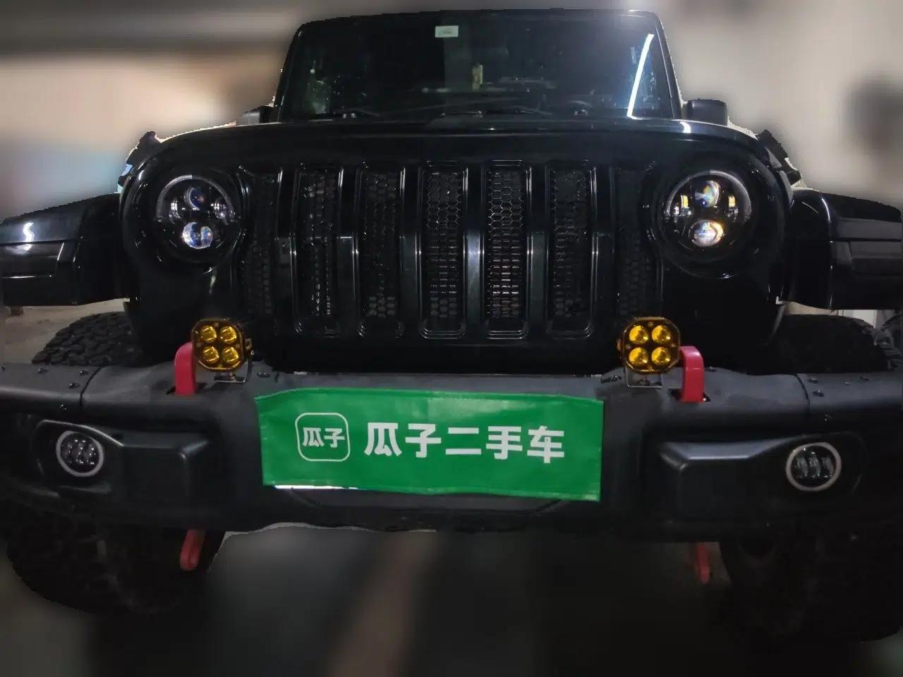Jeep Wrangler 2012 3.6L Sahara Four-Door Edition — миниатюра 2