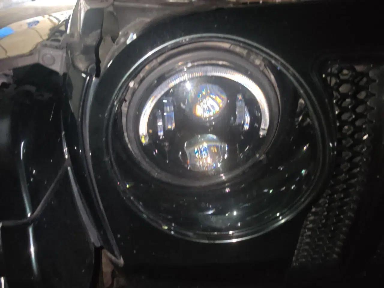 Jeep Wrangler 2012 3.6L Sahara Four-Door Edition — миниатюра 7