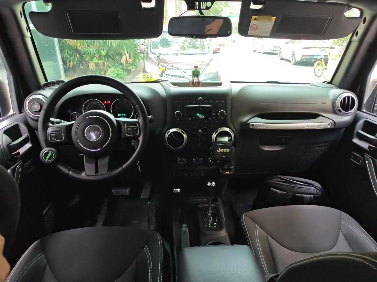 Jeep Wrangler 2014 2.8TD Sahara Four-Door Edition — миниатюра 18