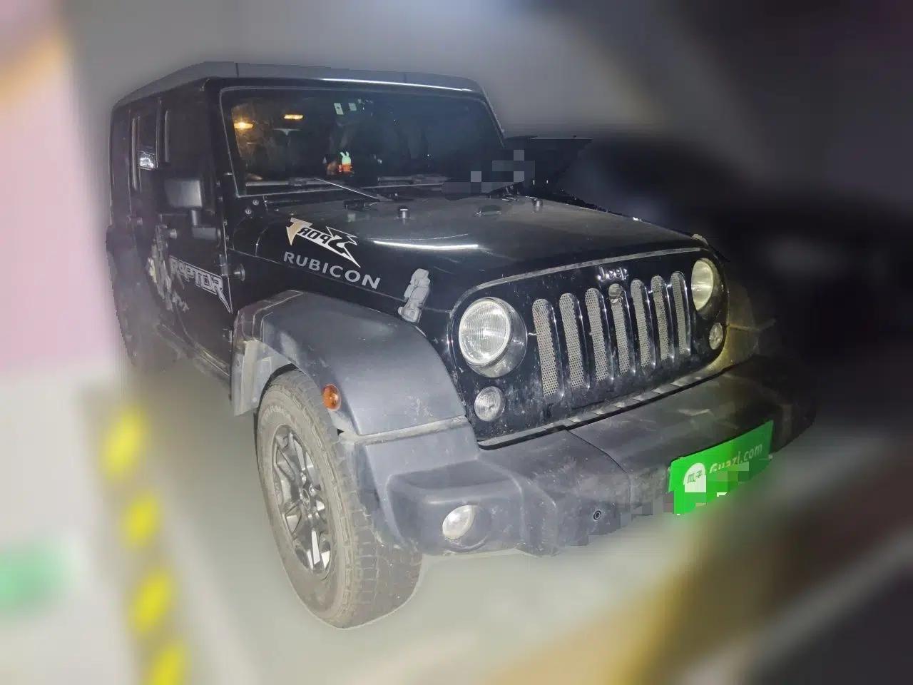 Jeep Wrangler 2015 3.6L Rubicon Four-Door Edition — миниатюра 3