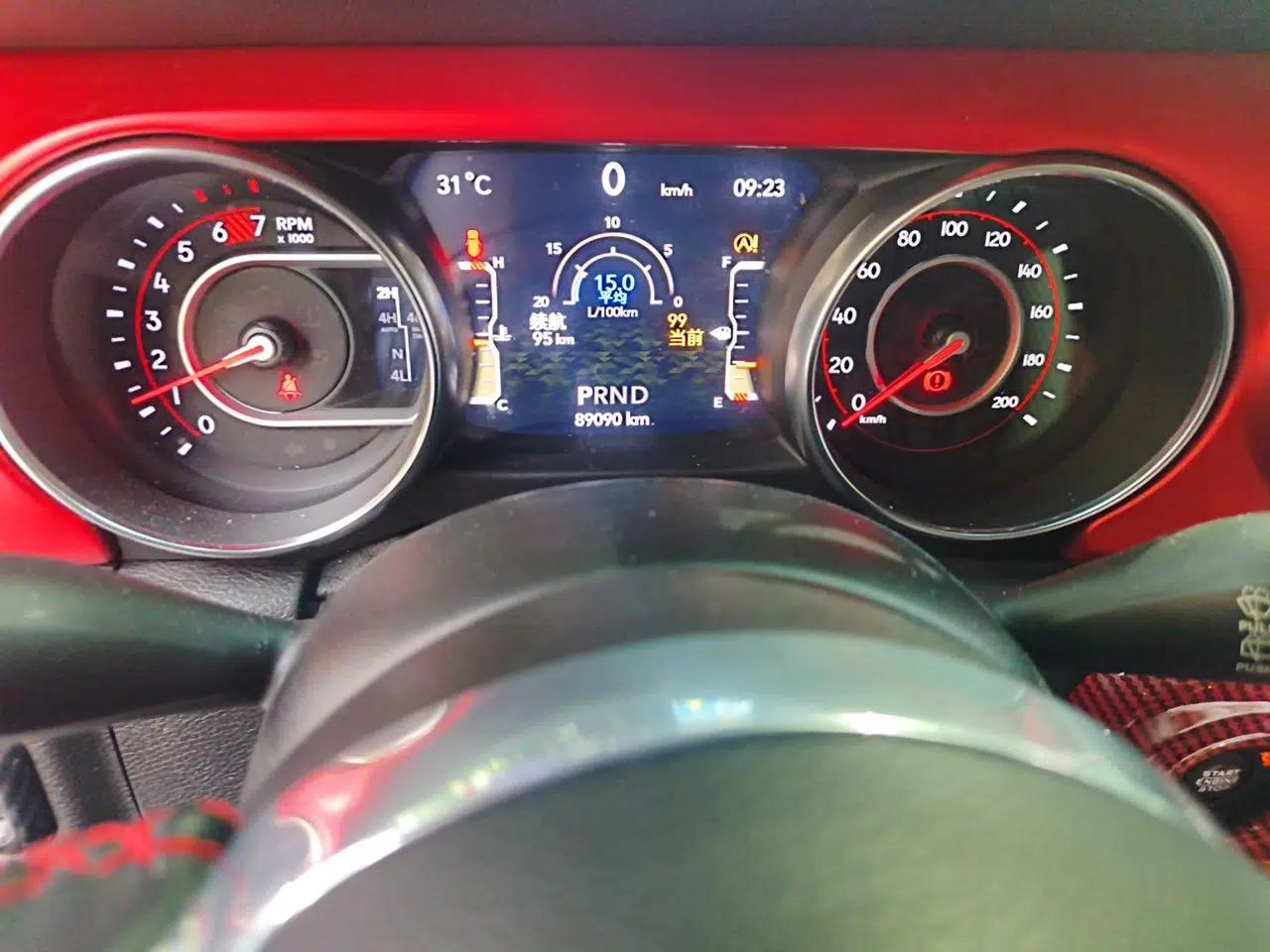 Jeep Wrangler 2021 2.0T Robin Hood Four-Door Edition — миниатюра 12