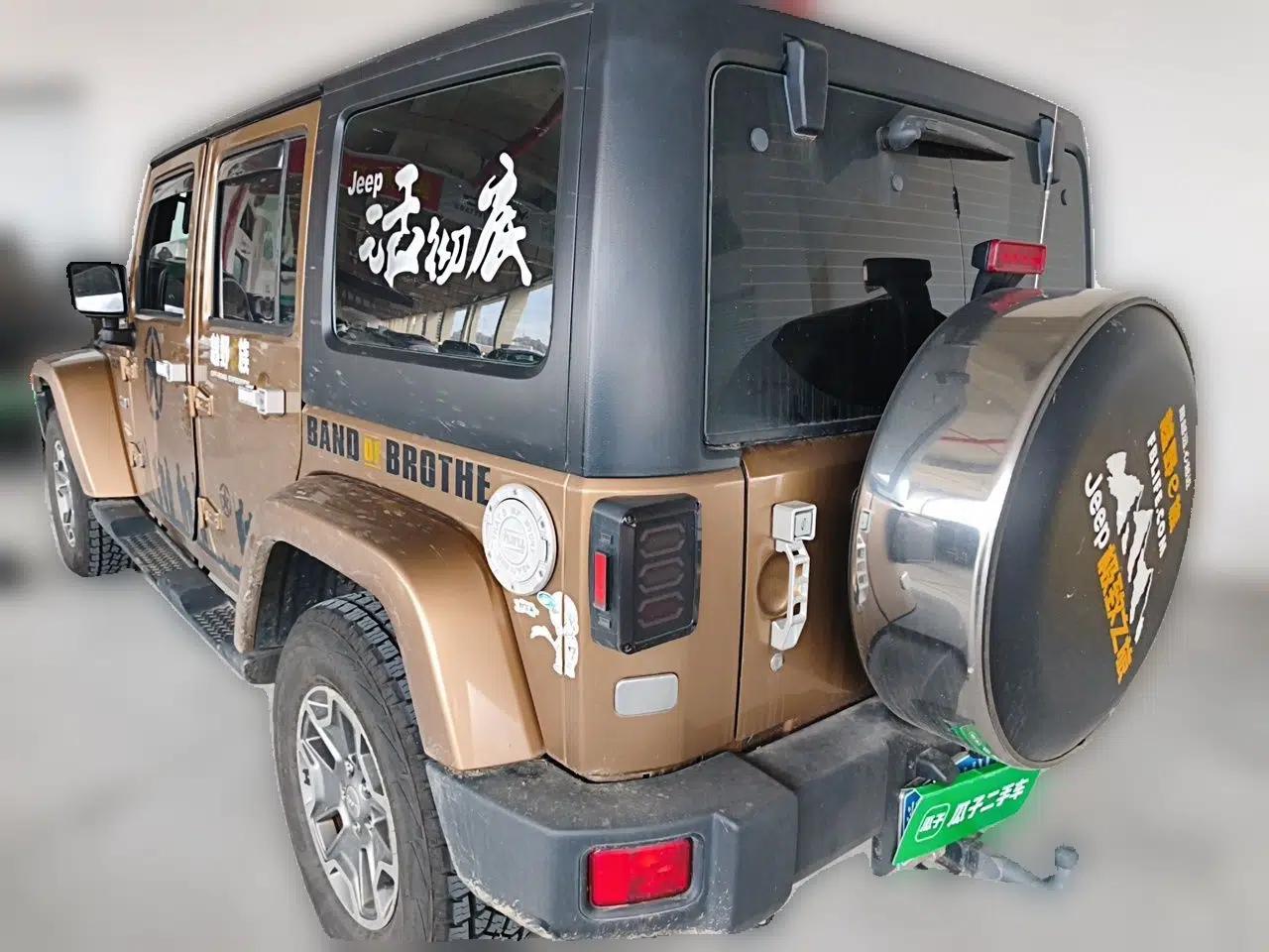 Jeep Wrangler 2014 3.0L Sahara Four-Door Edition — миниатюра 4