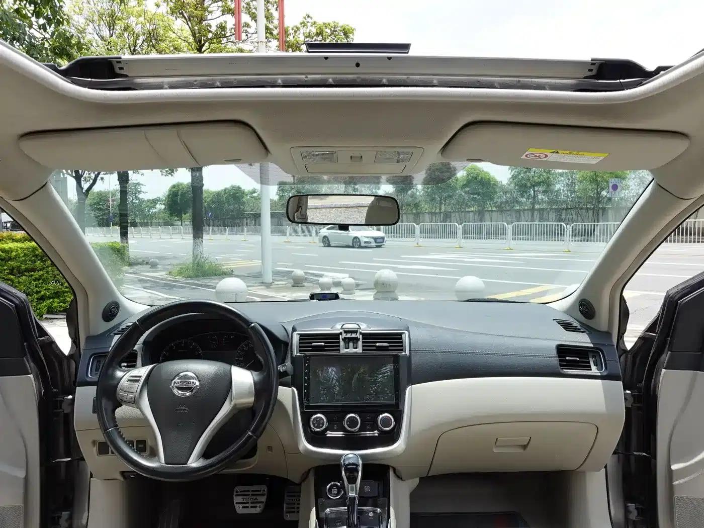 2016 Tiida 1.6L CVT Sport Edition — миниатюра 13