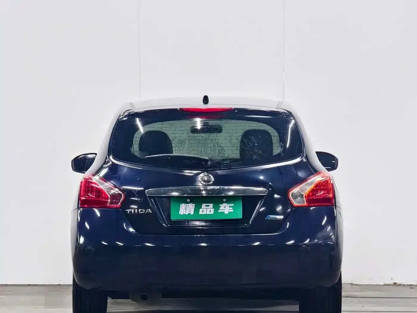 Tiida 2011 1.6L CVT Smart — миниатюра 5