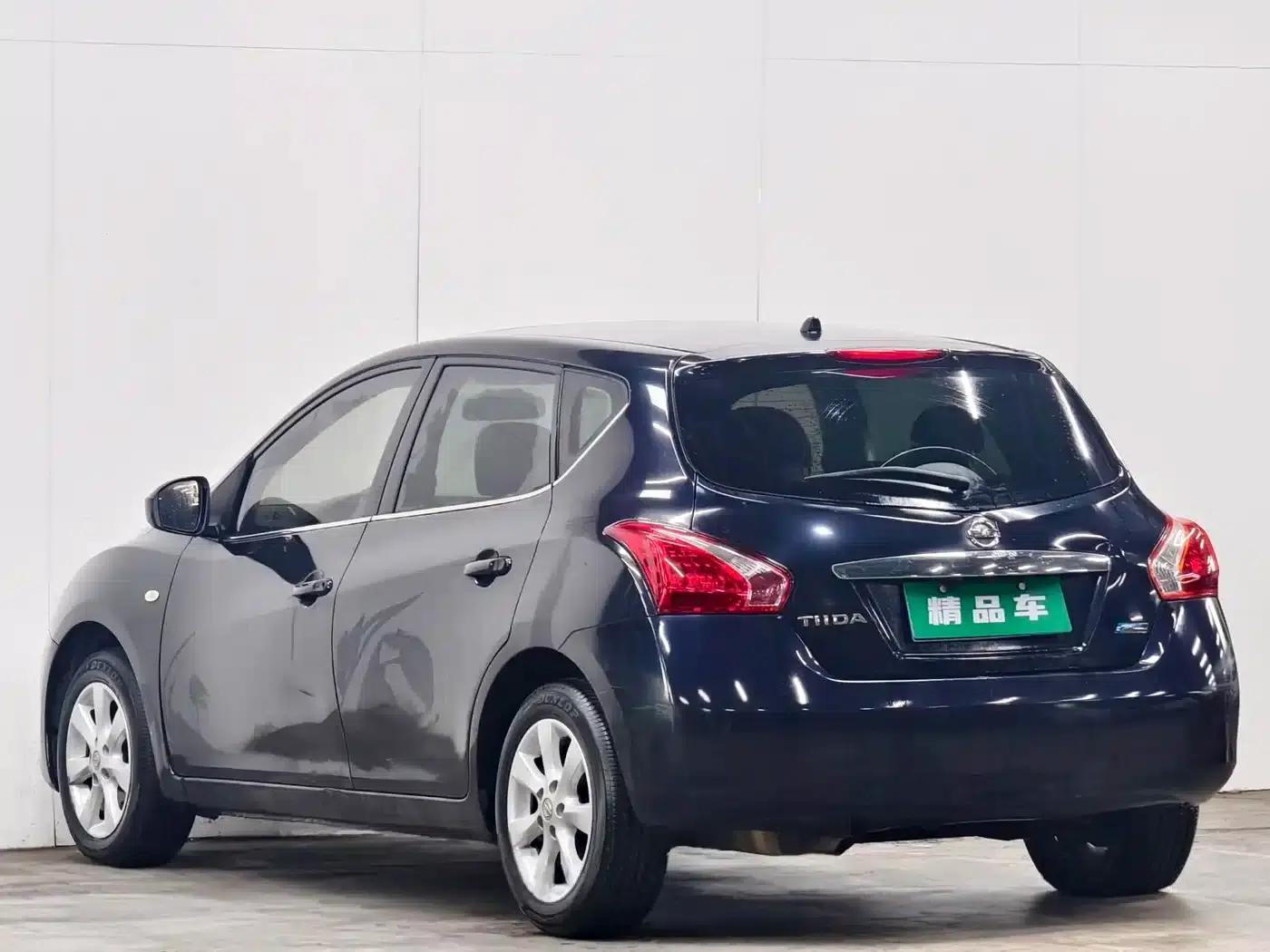 Tiida 2011 1.6L CVT Smart — миниатюра 6