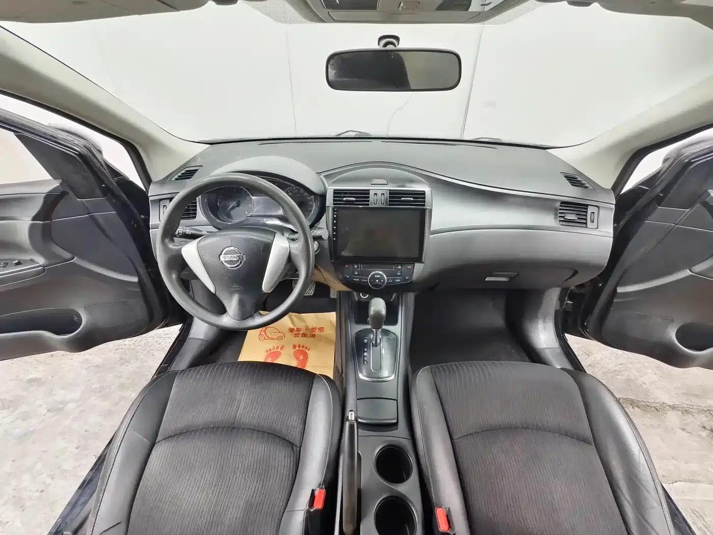 Tiida 2011 1.6L CVT Smart — миниатюра 9