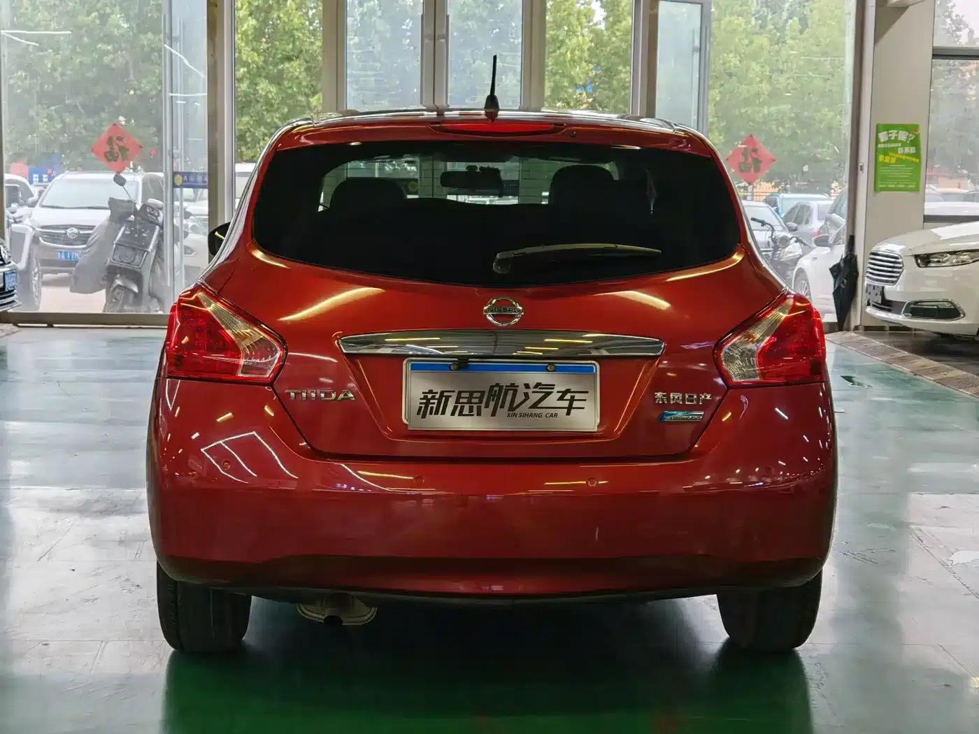 2013 Tiida 1.6L CVT Cool Edition — миниатюра 5
