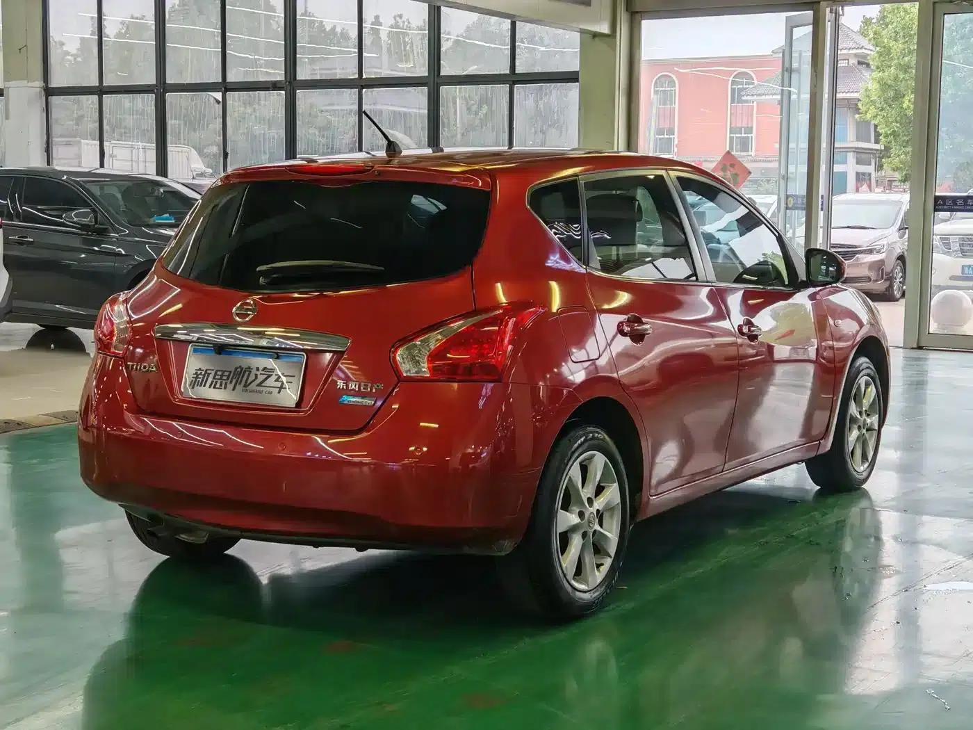 2013 Tiida 1.6L CVT Cool Edition — миниатюра 6