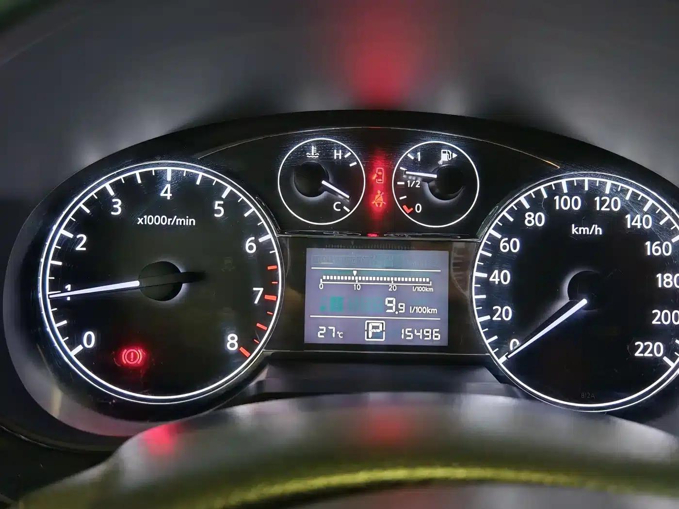 2013 Tiida 1.6L CVT Cool Edition — миниатюра 9
