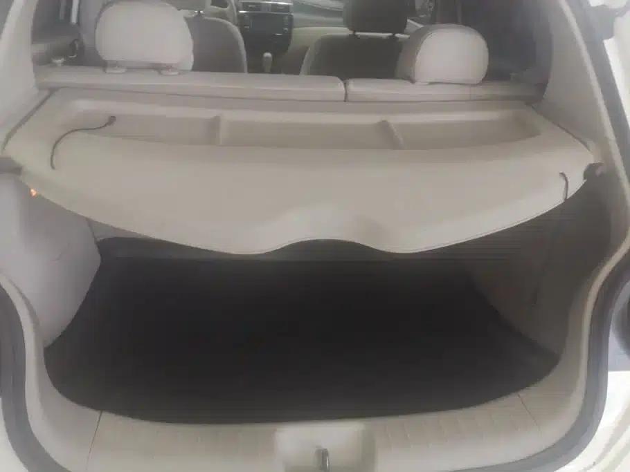 2011 Tiida 1.6L CVT Comfort Model — миниатюра 4