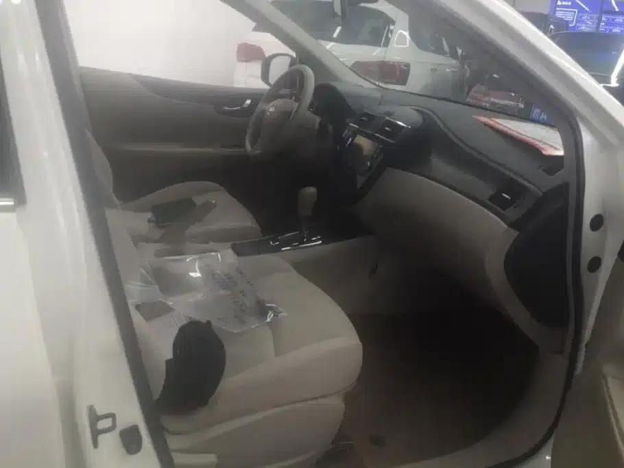 2011 Tiida 1.6L CVT Comfort Model — миниатюра 8