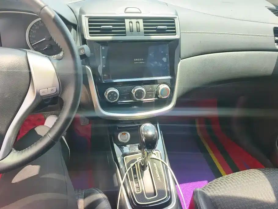 2020 Tiida 1.6L CVT Smart Edition — миниатюра 12