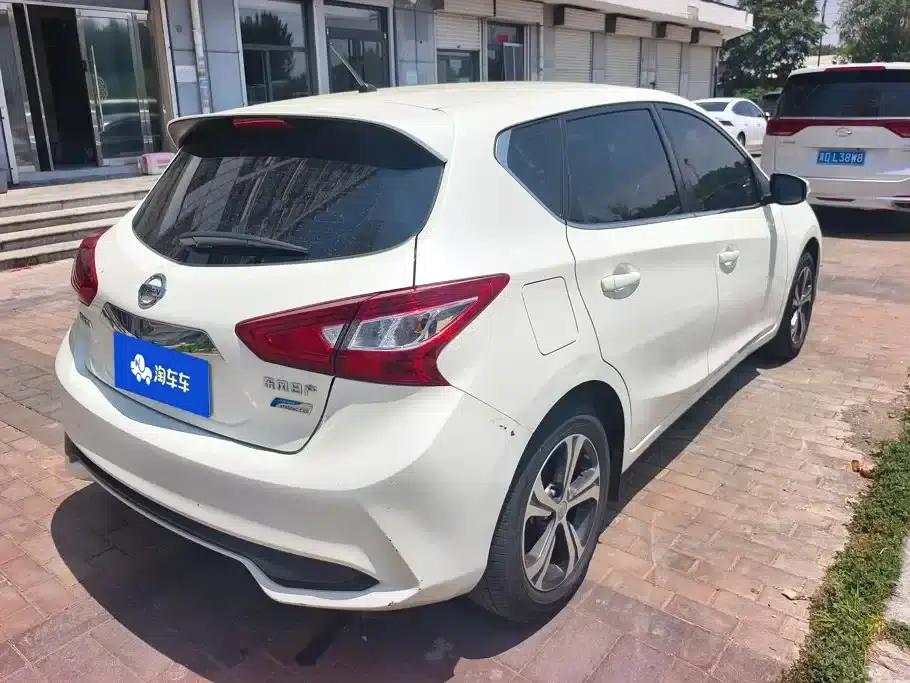 2020 Tiida 1.6L CVT Smart Edition — миниатюра 3