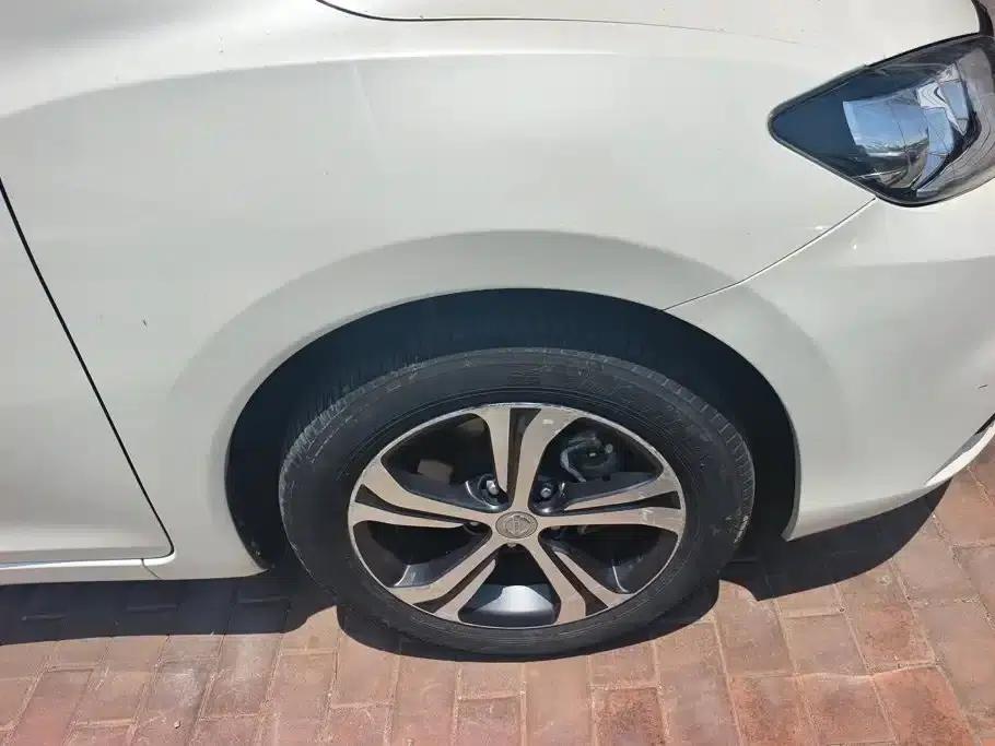 2020 Tiida 1.6L CVT Smart Edition — миниатюра 5