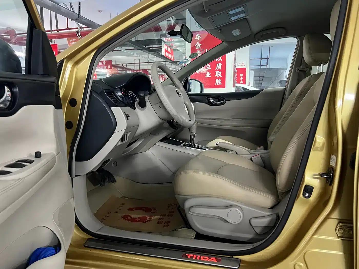 2011 Tiida 1.6L CVT Comfort Model — миниатюра 9