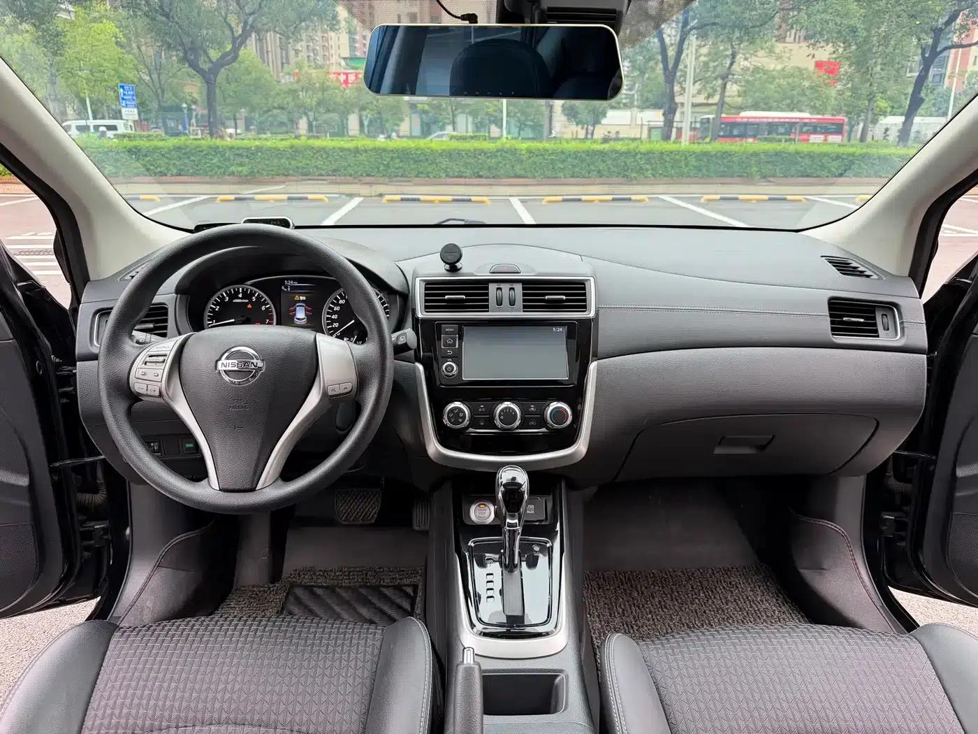 2016 Tiida 1.6L CVT Smart Edition — миниатюра 14
