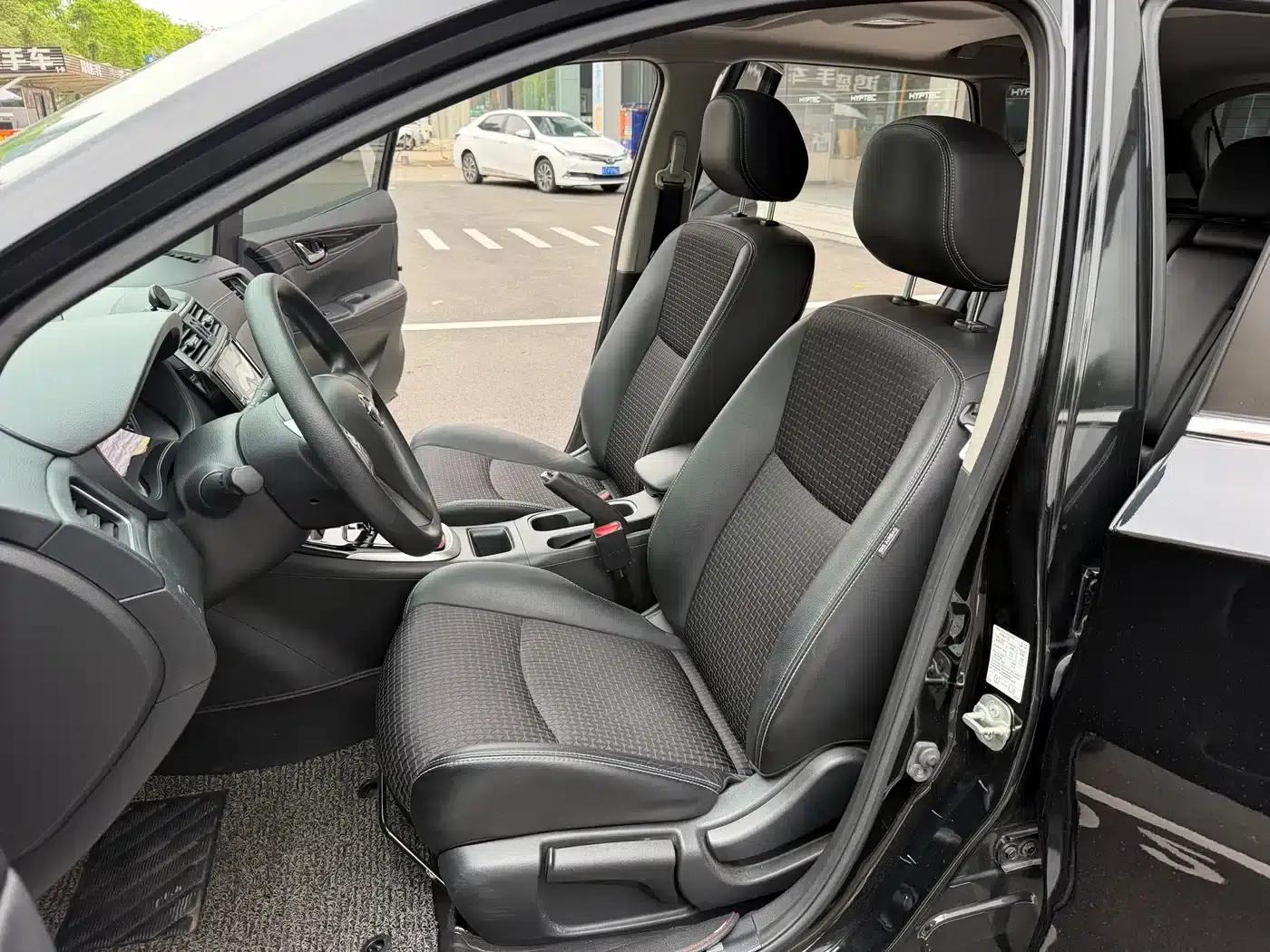 2016 Tiida 1.6L CVT Smart Edition — миниатюра 10
