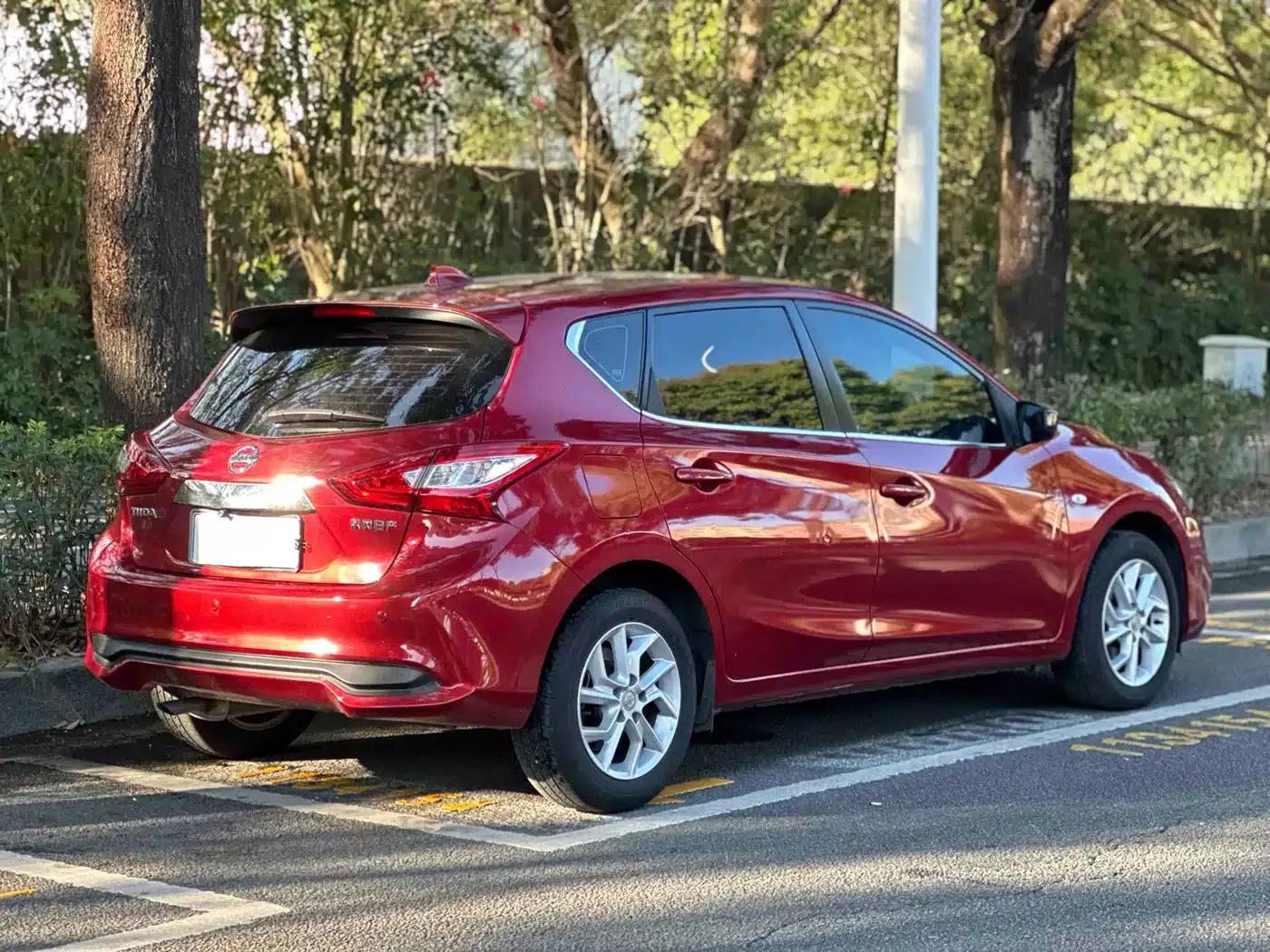 2021 Tiida 1.6L CVT Sport Edition — миниатюра 16
