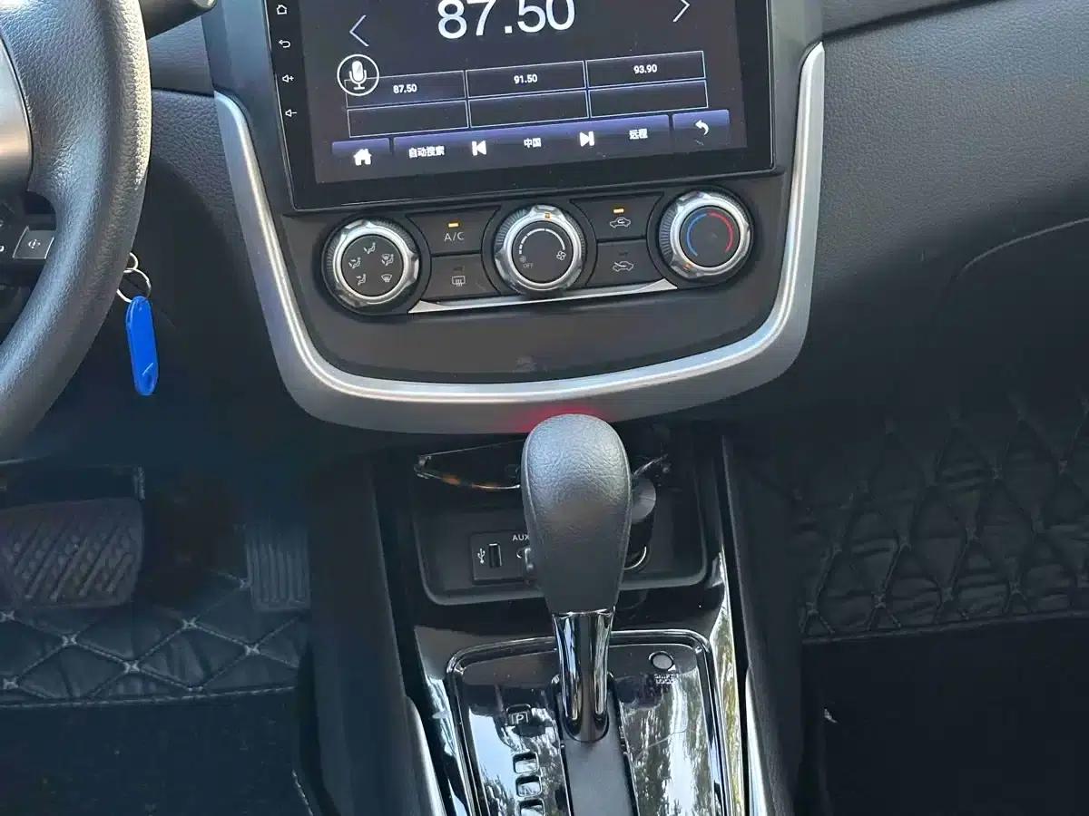 2021 Tiida 1.6L CVT Sport Edition — миниатюра 8
