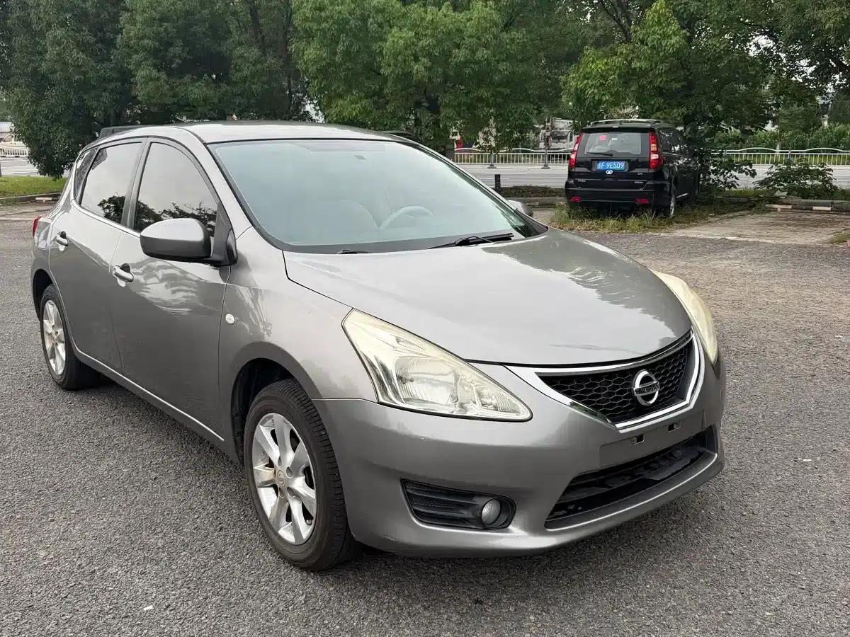2011 Tiida 1.6L CVT Comfort Model — миниатюра 2