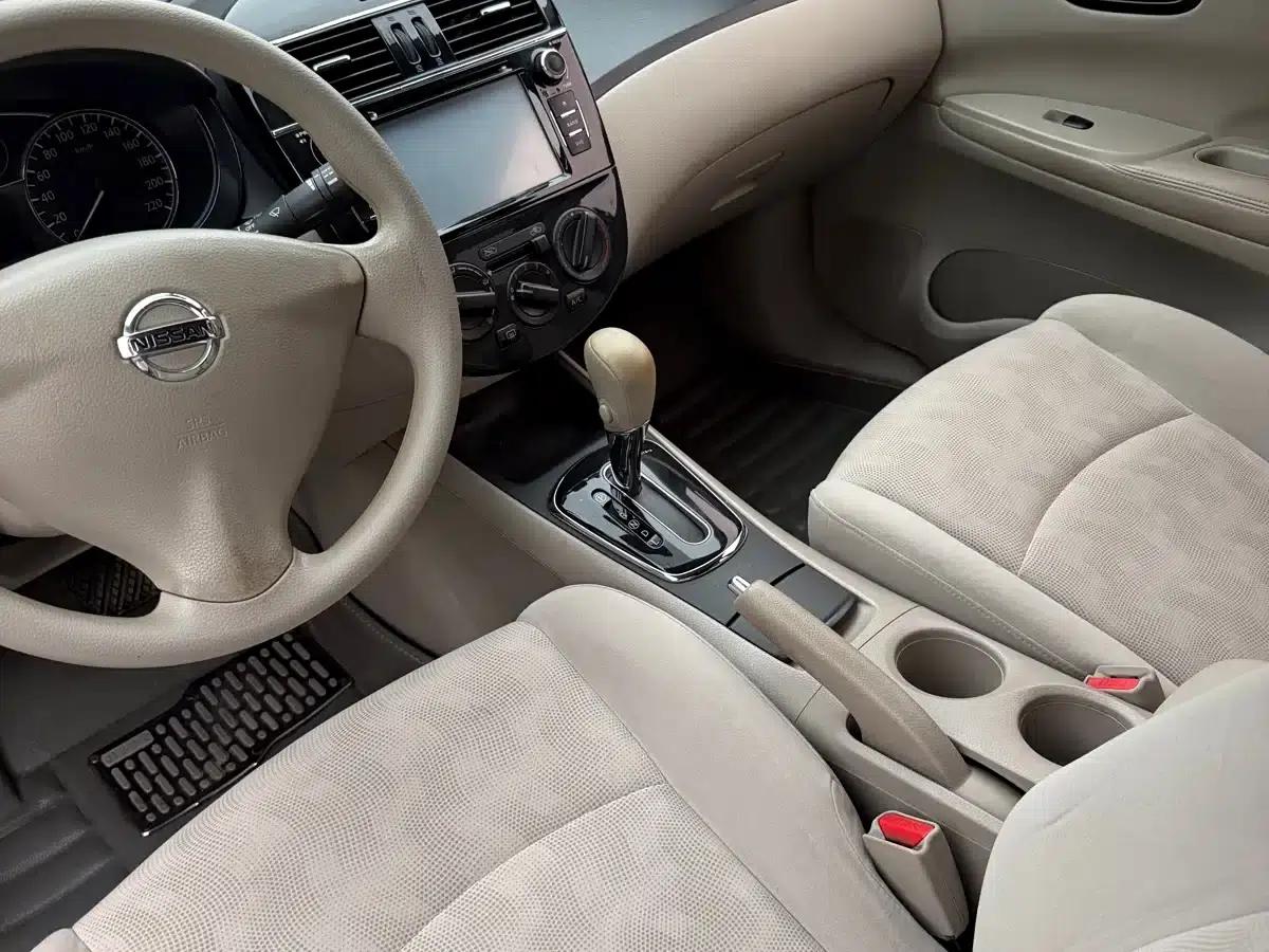 2011 Tiida 1.6L CVT Comfort Model — миниатюра 7
