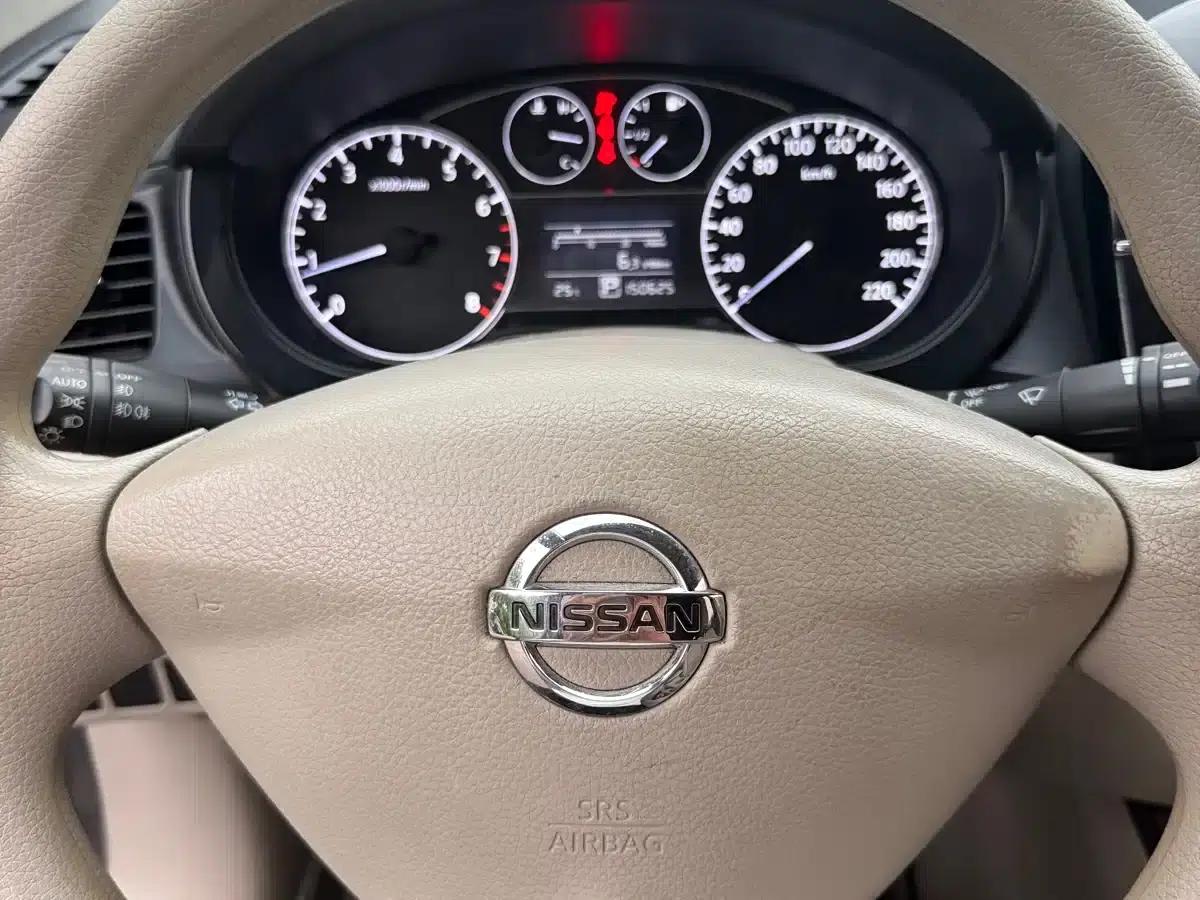 2011 Tiida 1.6L CVT Comfort Model — миниатюра 8