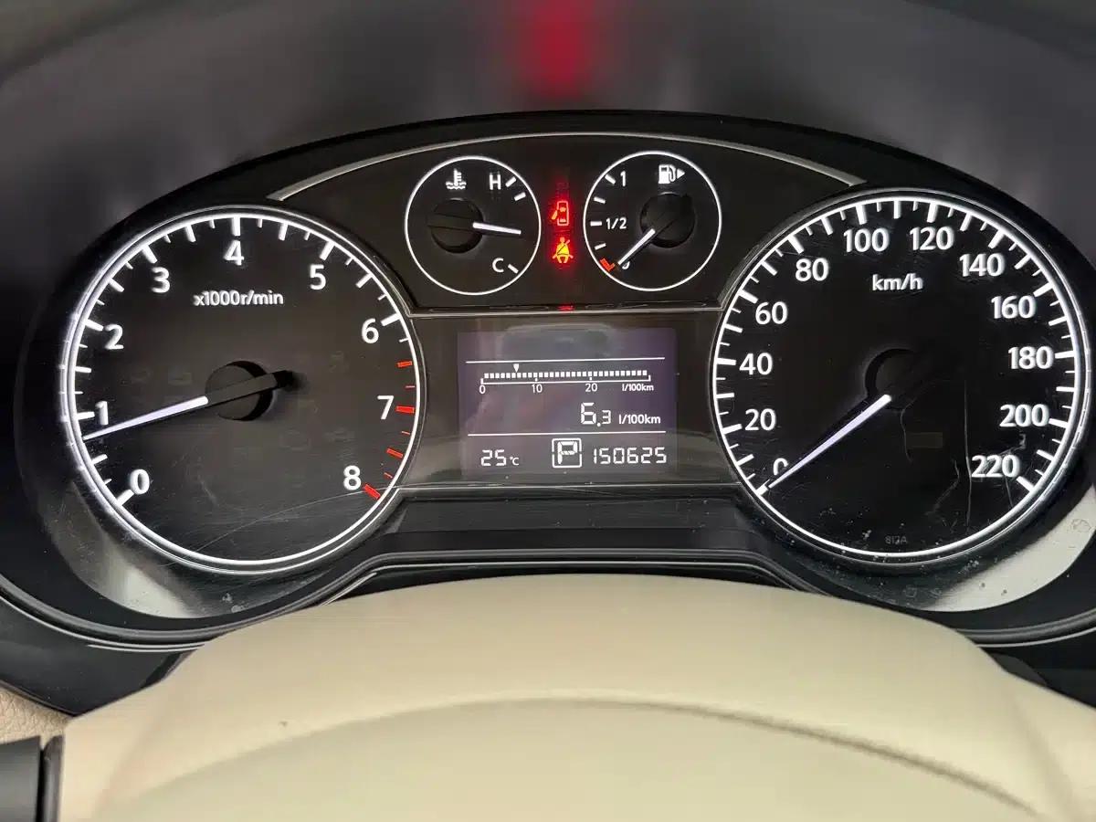 2011 Tiida 1.6L CVT Comfort Model — миниатюра 9