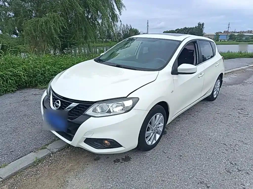 2016 Tiida 1.6L Manual Sport Edition — миниатюра 2