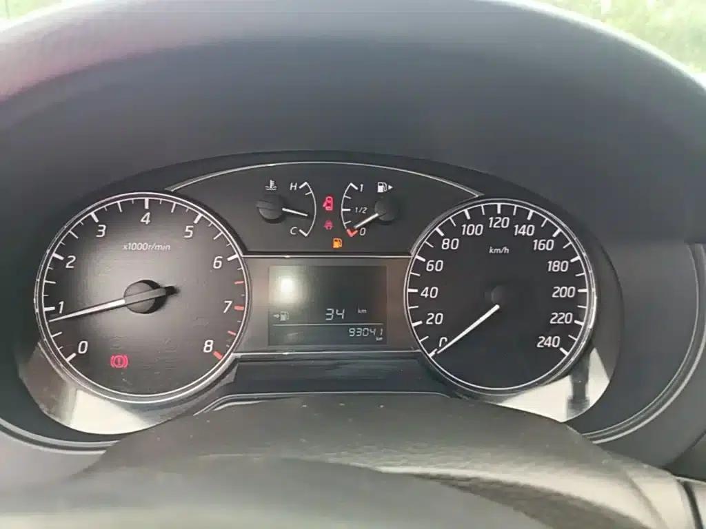 2016 Tiida 1.6L Manual Sport Edition — миниатюра 12