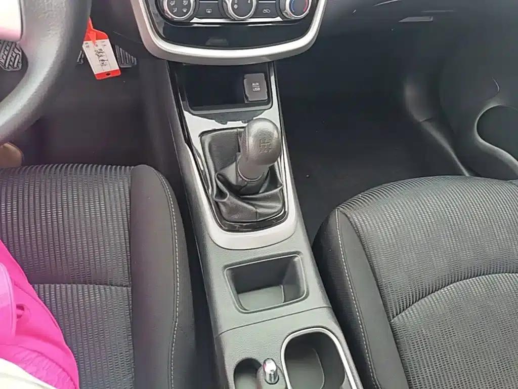 2016 Tiida 1.6L Manual Sport Edition — миниатюра 14