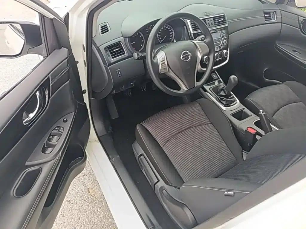 2016 Tiida 1.6L Manual Sport Edition — миниатюра 16