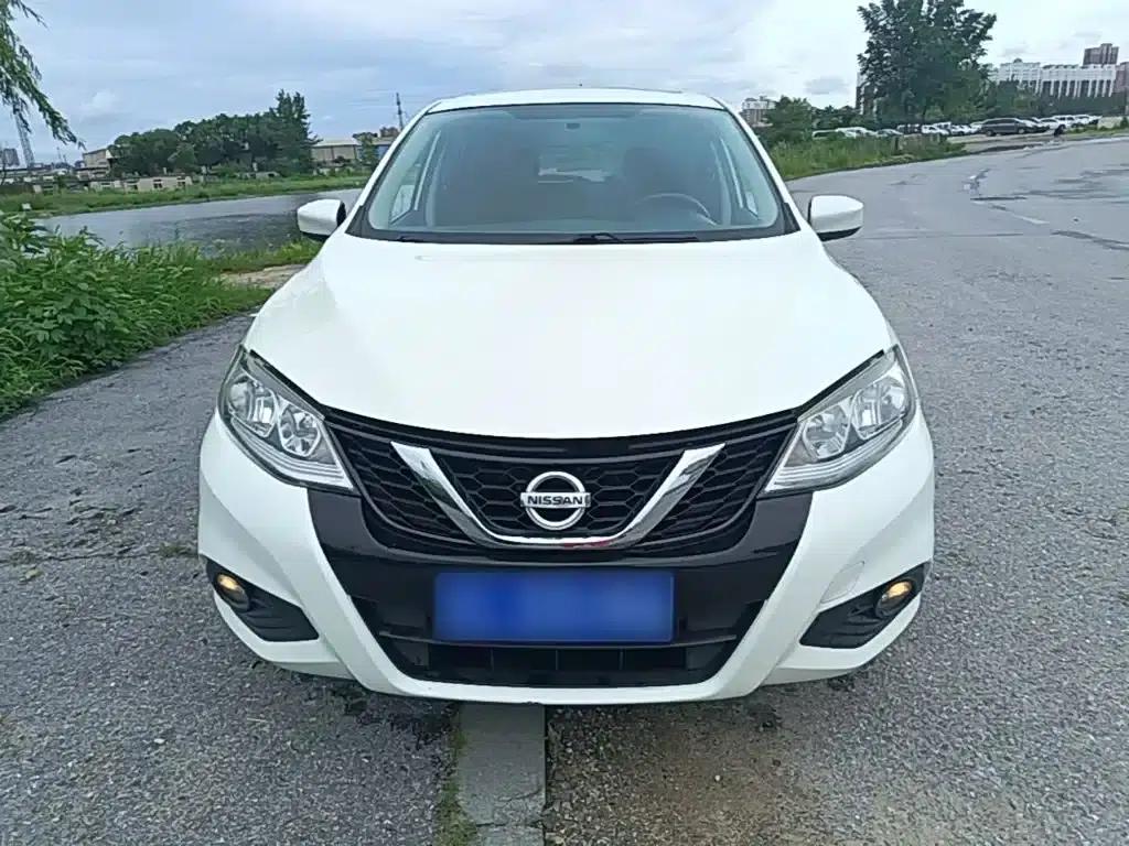 2016 Tiida 1.6L Manual Sport Edition — миниатюра 3