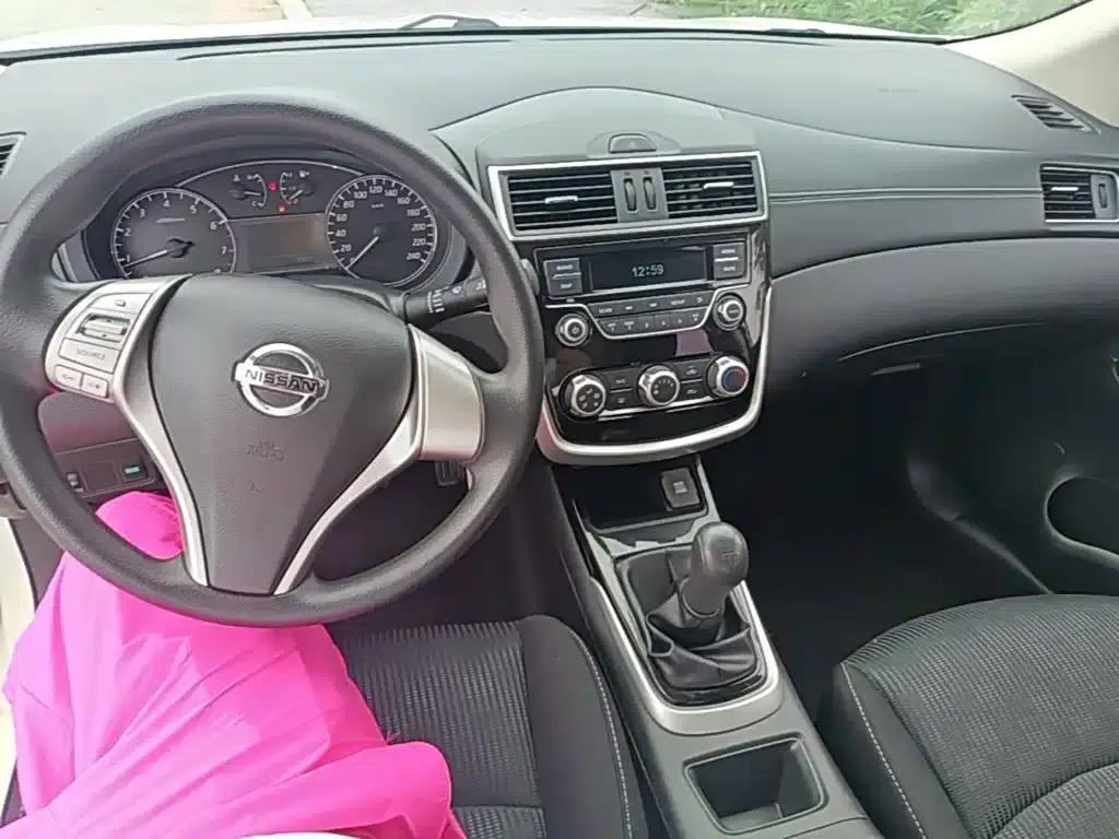 2016 Tiida 1.6L Manual Sport Edition — миниатюра 10