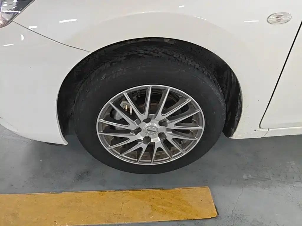 2021 Tiida 1.6L CVT Sport Edition — миниатюра 23