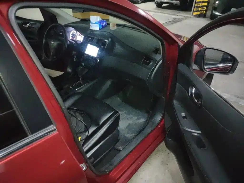 2014 Tiida 1.6L CVT Comfort Model — миниатюра 20