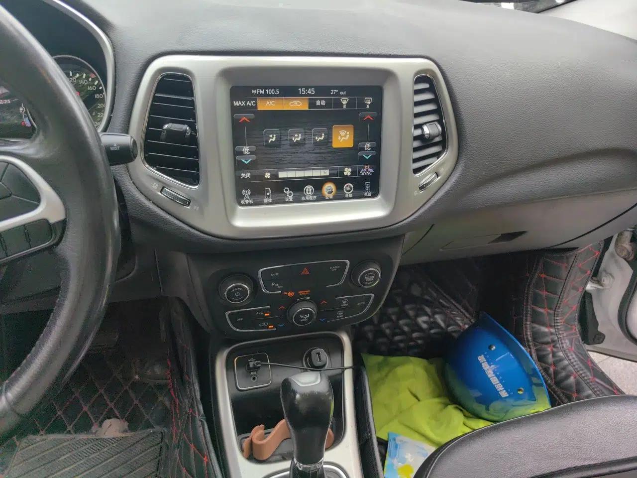 Jeep Compass 2017 200T Automatic Family Edition — миниатюра 13