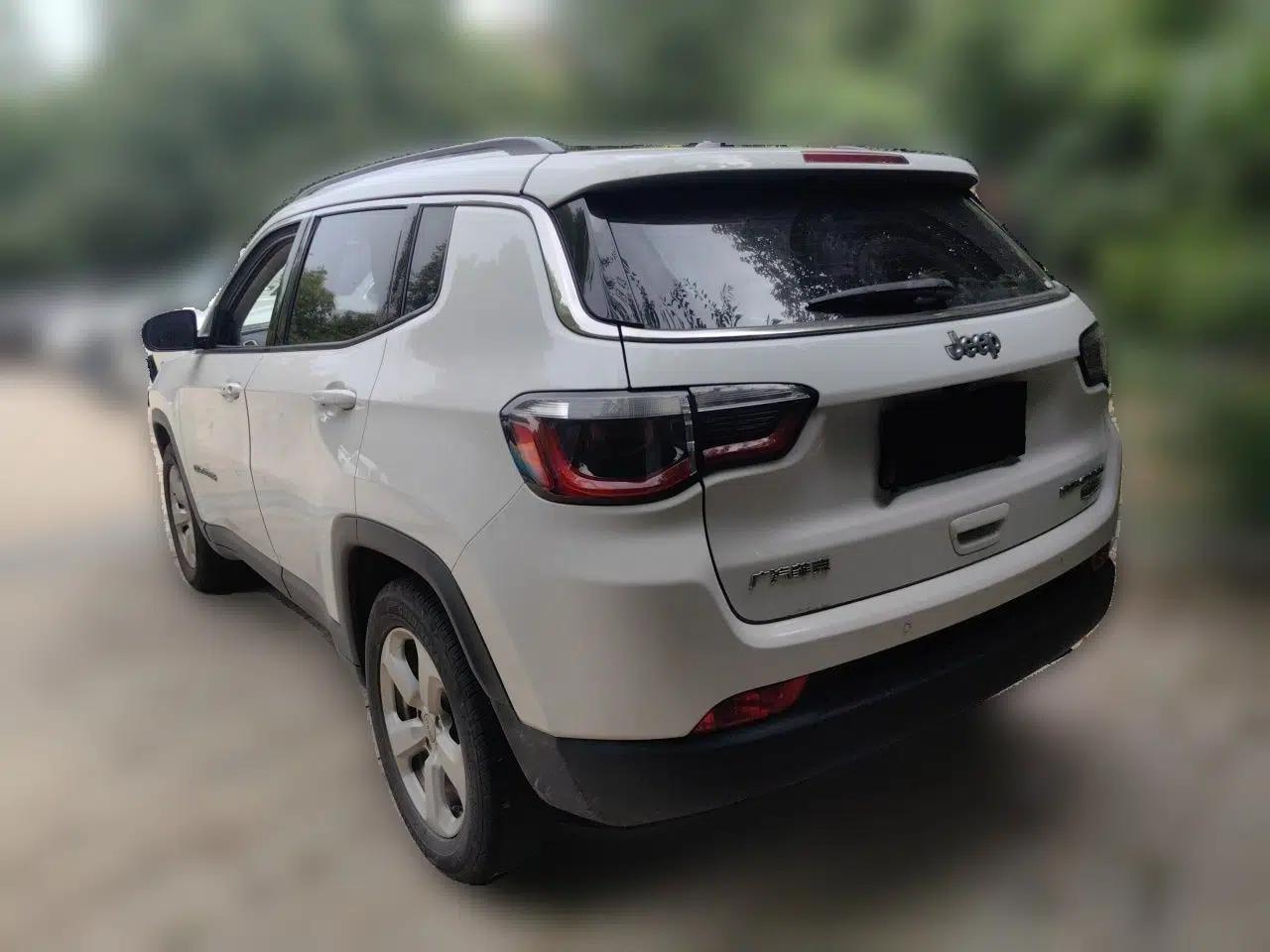Jeep Compass 2017 200T Automatic Family Edition — миниатюра 4