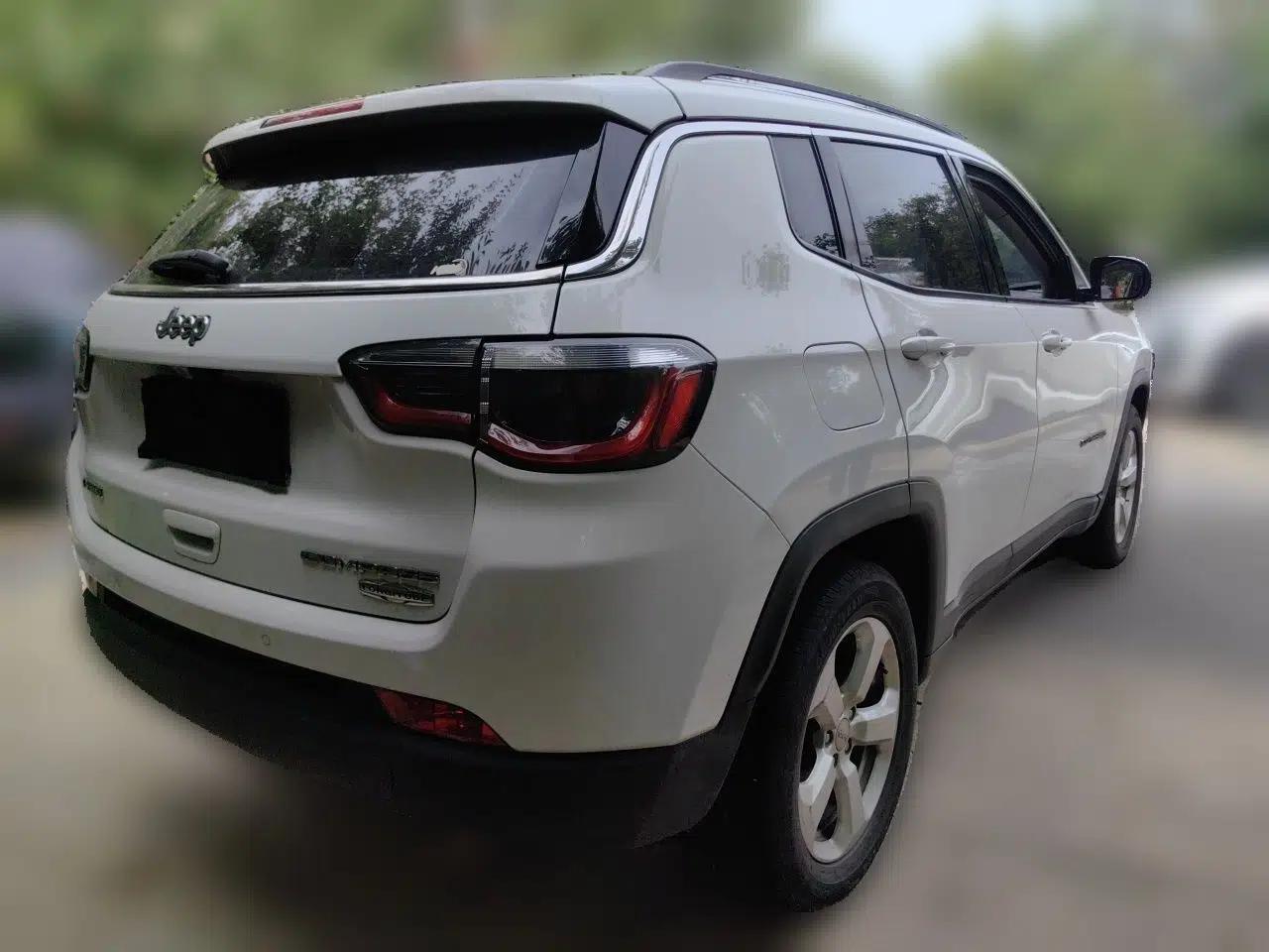 Jeep Compass 2017 200T Automatic Family Edition — миниатюра 6