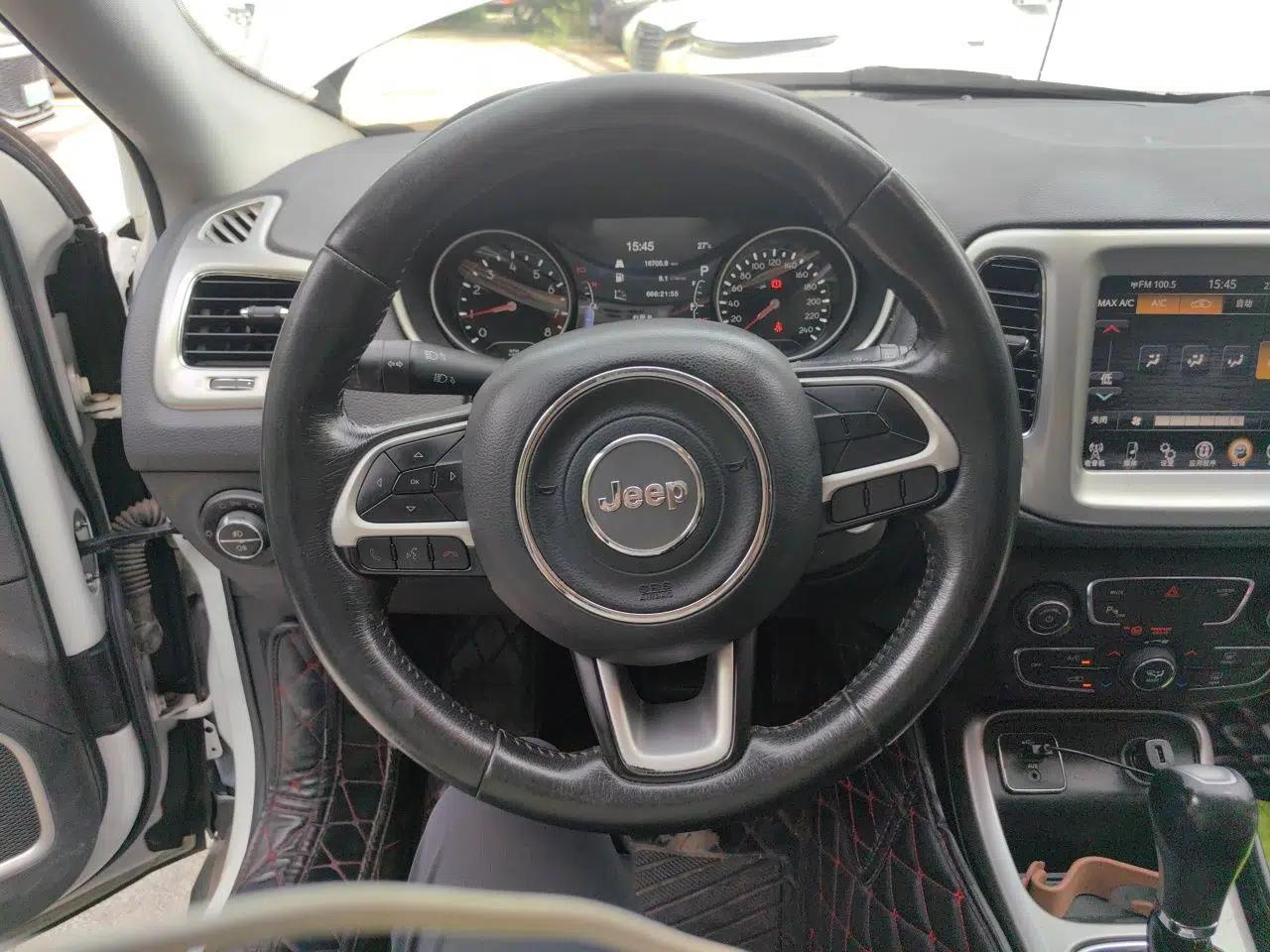Jeep Compass 2017 200T Automatic Family Edition — миниатюра 10