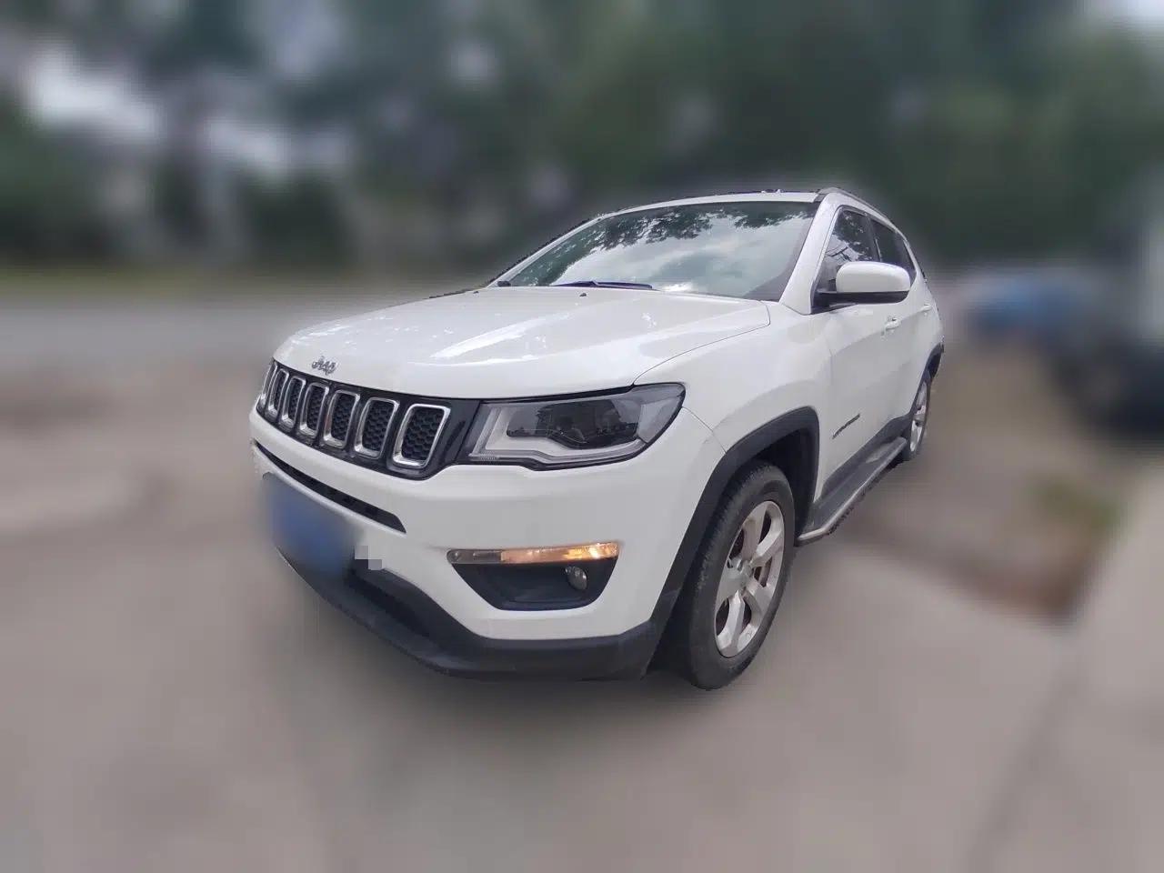 Jeep Compass 2017 200T Automatic Family Edition — миниатюра 1
