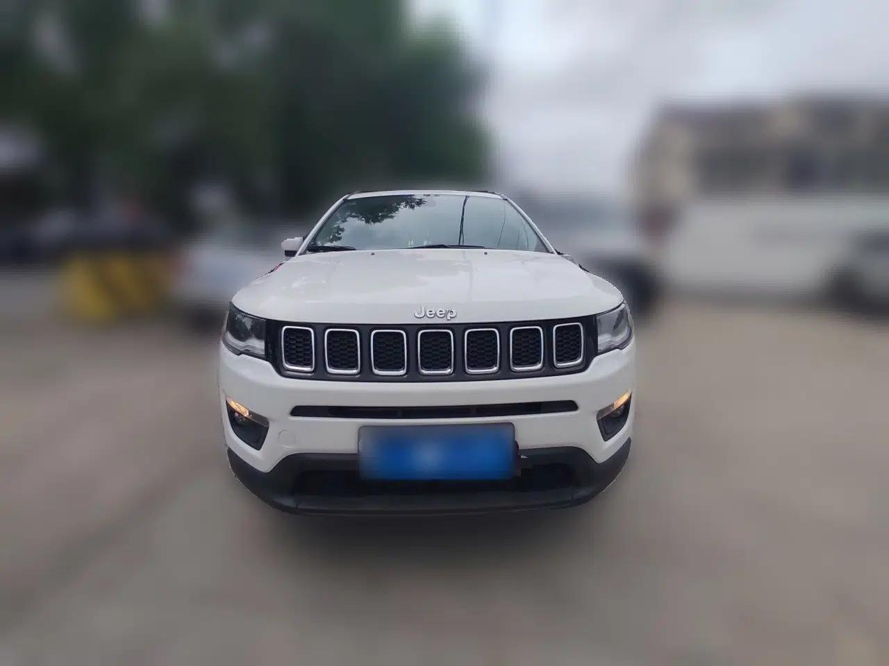 Jeep Compass 2017 200T Automatic Family Edition — миниатюра 2