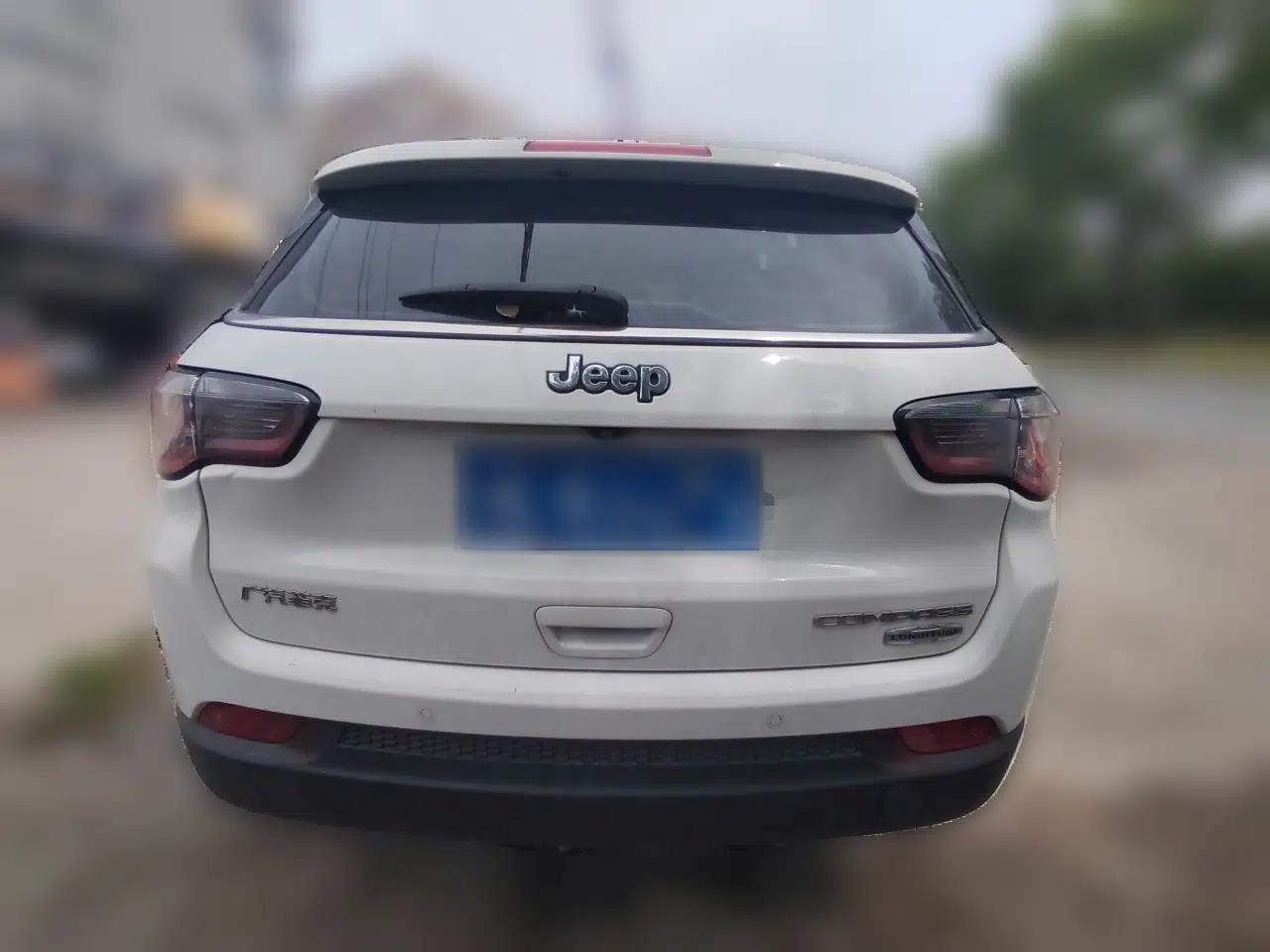 Jeep Compass 2017 200T Automatic Family Edition — миниатюра 5