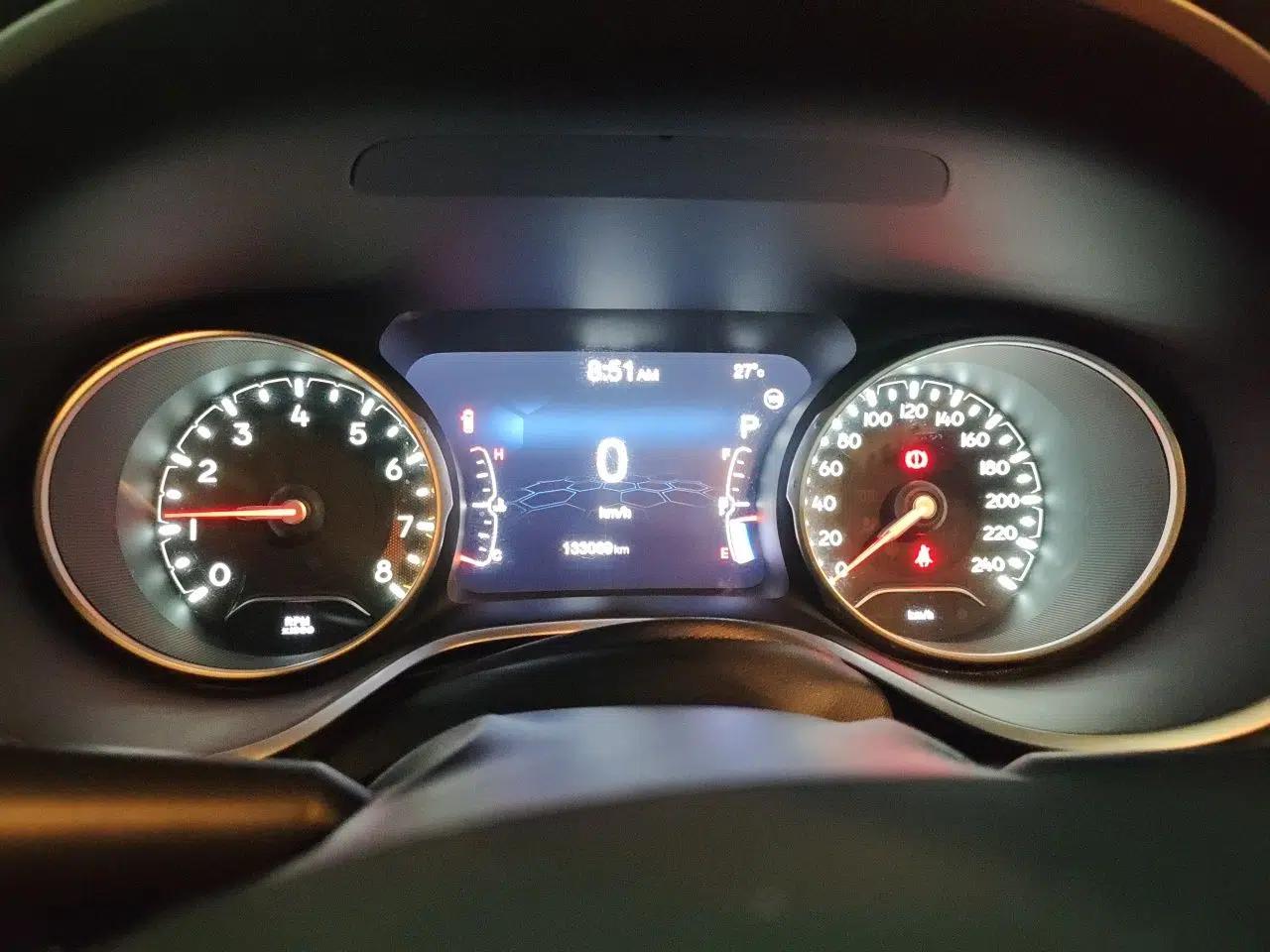 Jeep Compass 2017 200T Automatic Family Edition — миниатюра 11