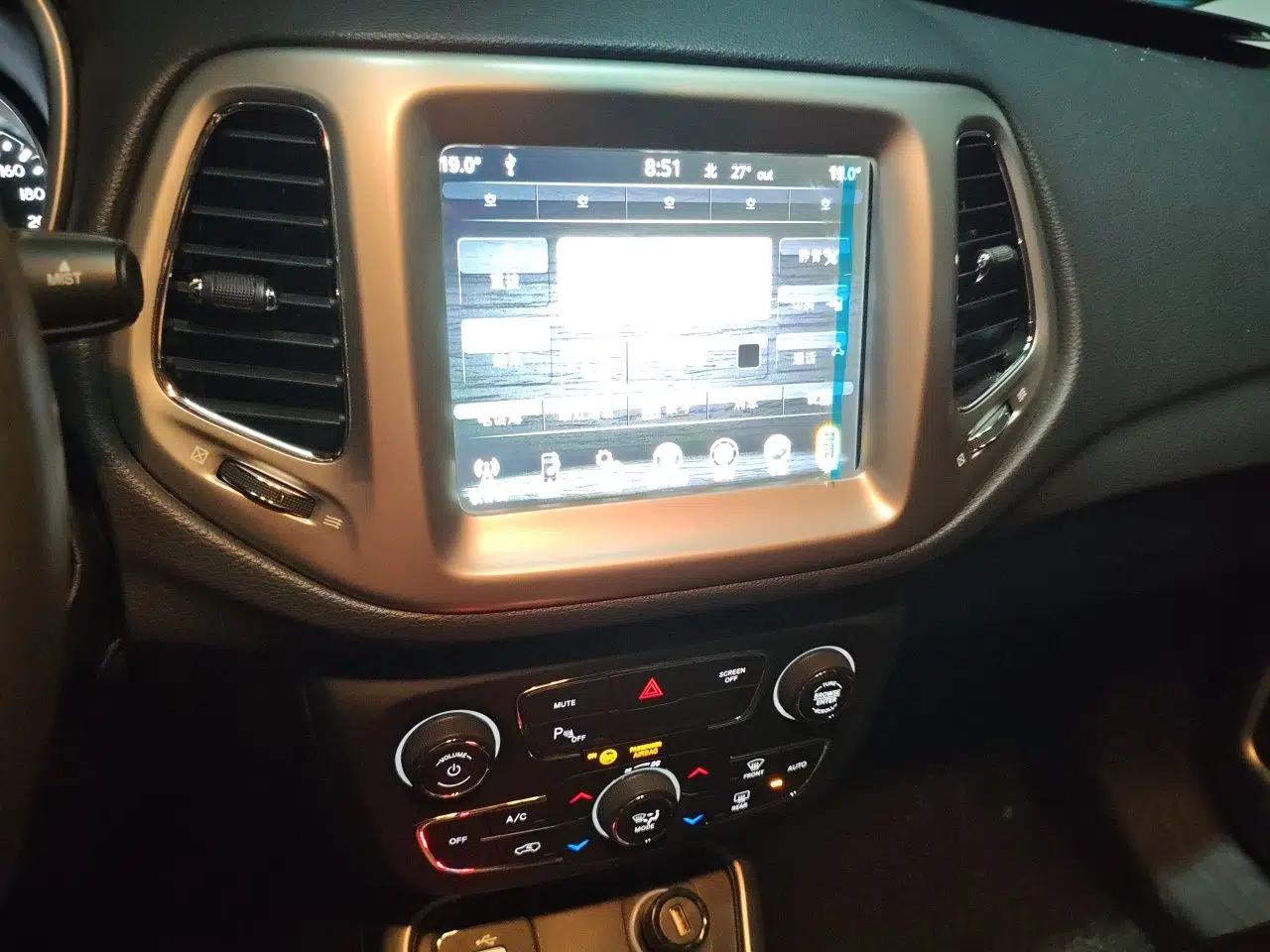 Jeep Compass 2017 200T Automatic Family Edition — миниатюра 13