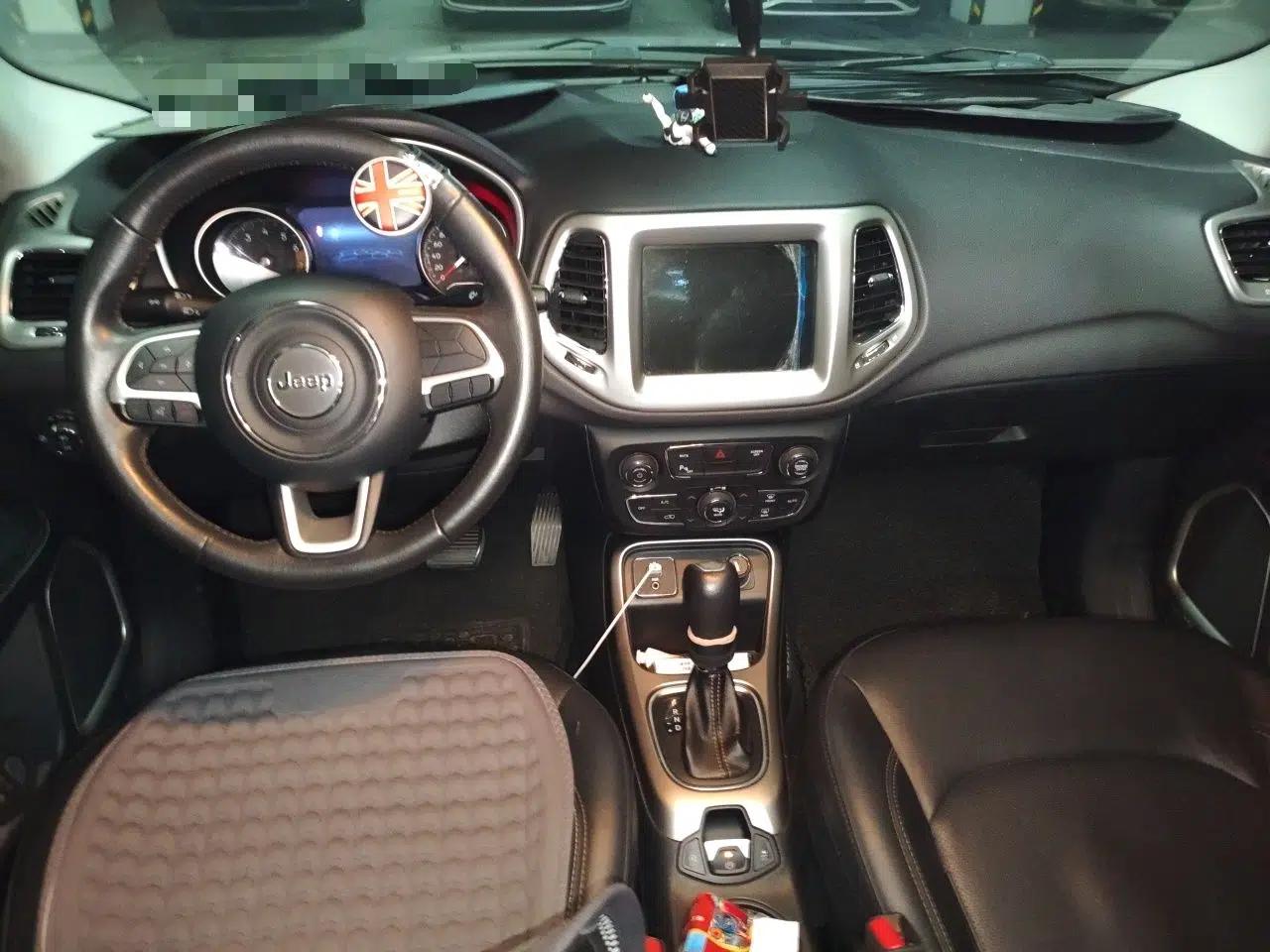 Jeep Compass 2017 200T Automatic Family Edition — миниатюра 9