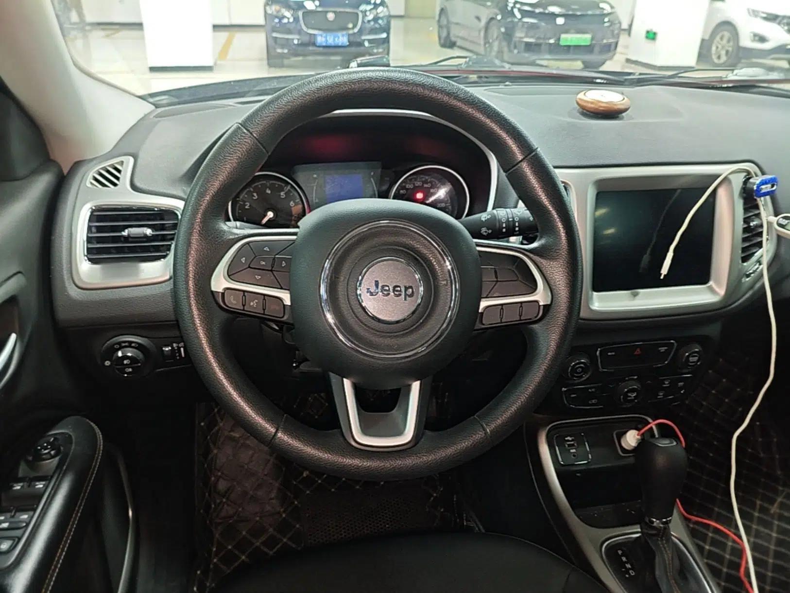 Jeep Compass 2019 220T Automatic Enjoyment Version — миниатюра 13