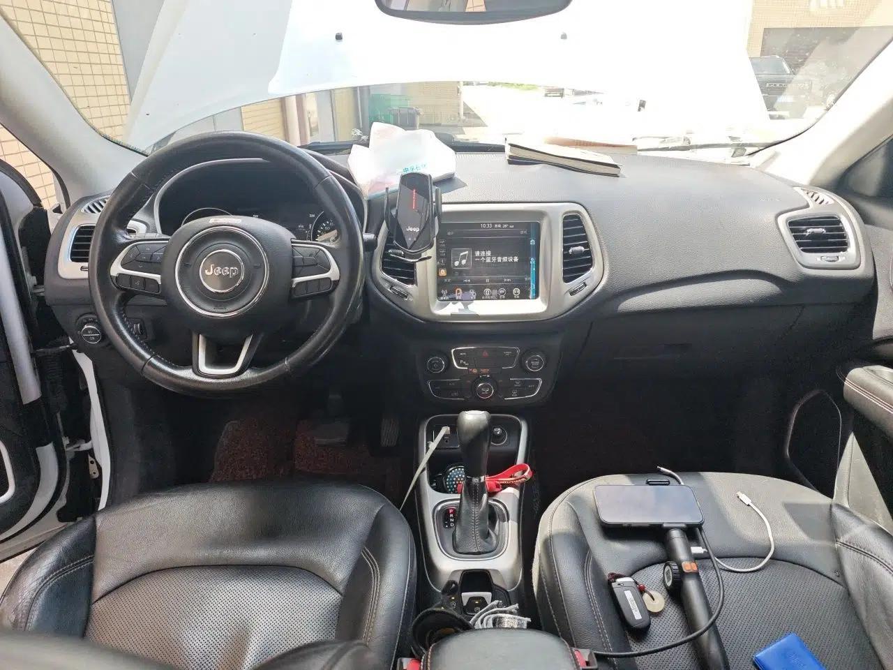 Jeep Compass 2017 200T Automatic Family Edition — миниатюра 9