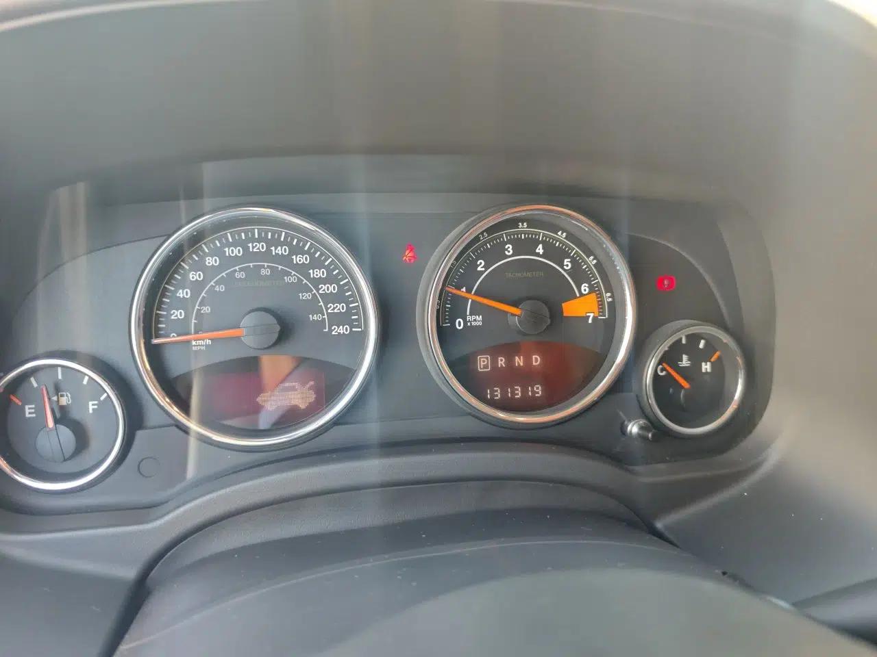 Jeep Compass 2013 2.4L four-wheel-drive sport version — миниатюра 11