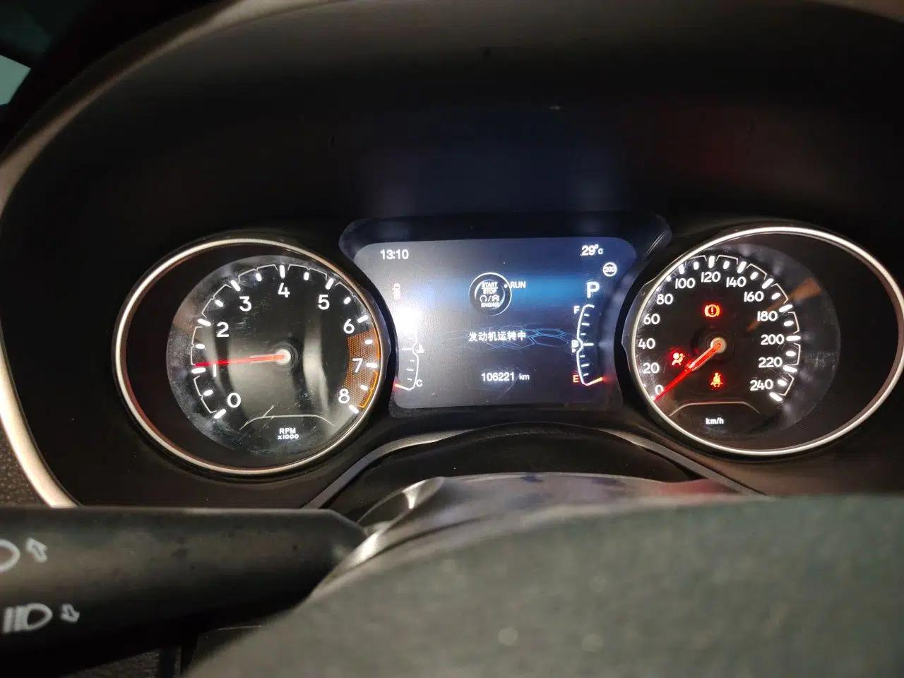 Jeep Compass 2017 200T Automatic Family Edition — миниатюра 11