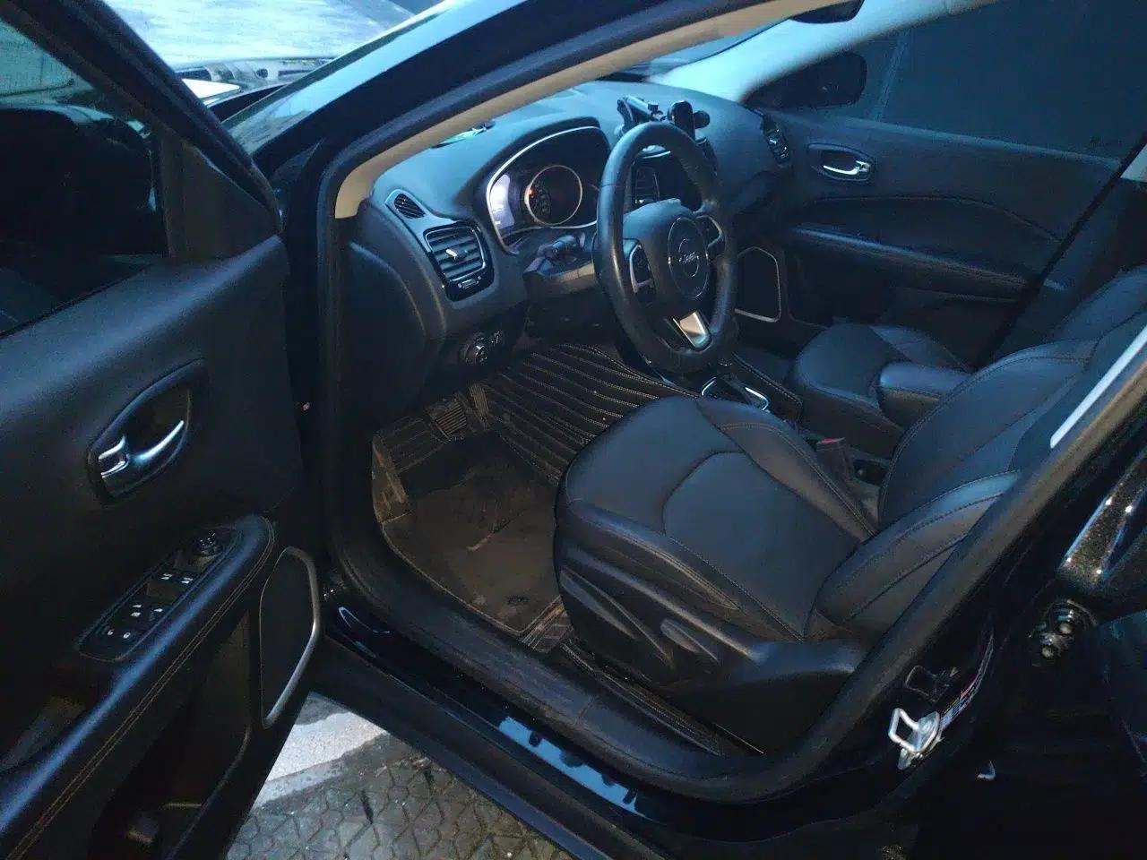 Jeep Compass 2020 220T Automatic Elite Edition — миниатюра 16